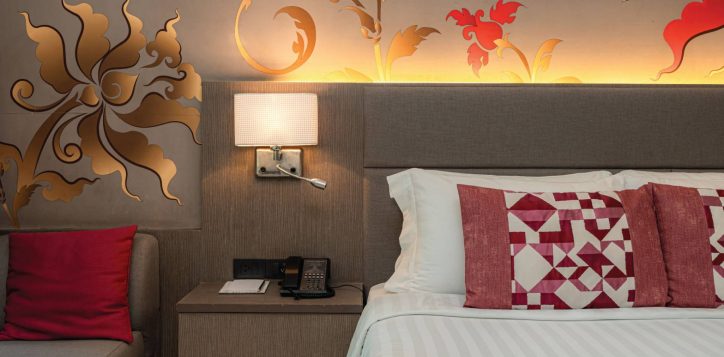 2-the-hotel-room-2